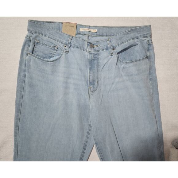 Levi's classic straight women's waist 33'' length 28'' - Picture 3 of 7